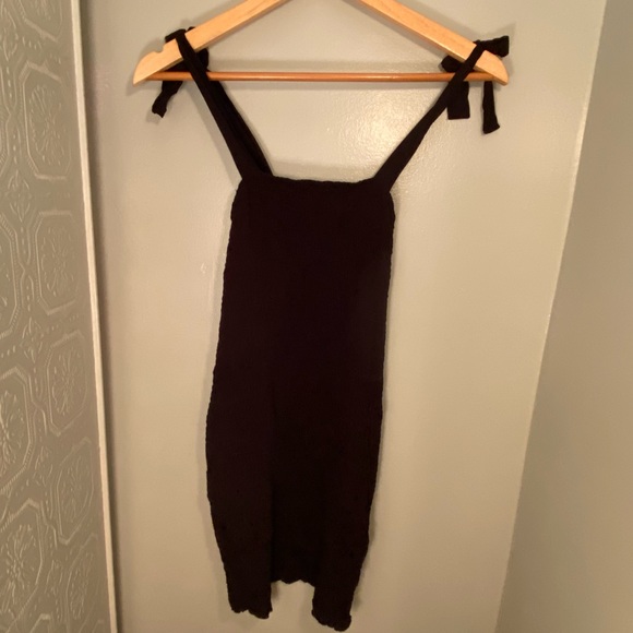 Garage small black smocked dress with tie up straps - Picture 2 of 2